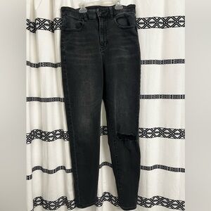 American Eagle Next Level High-Waisted Jegging